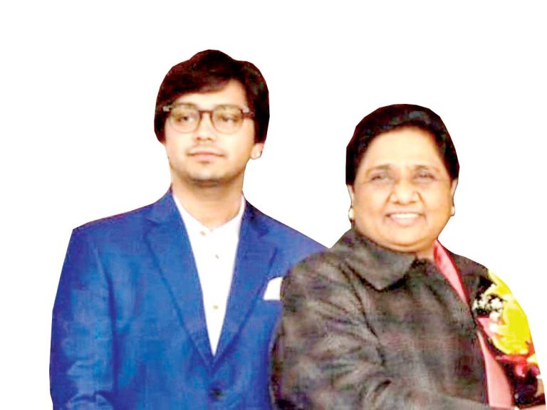 Mayawati attacked Akhilesh