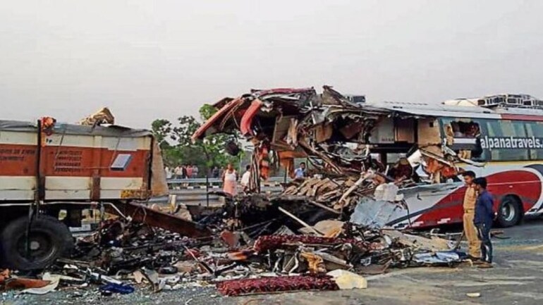 Bus accident in up