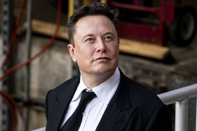 Elon Musk Buys Twitter