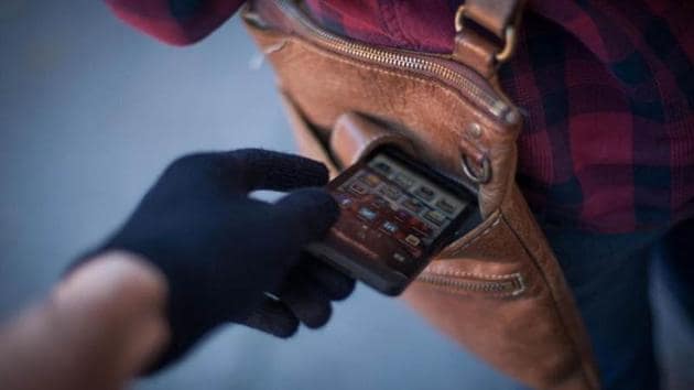 Mobile phone thief