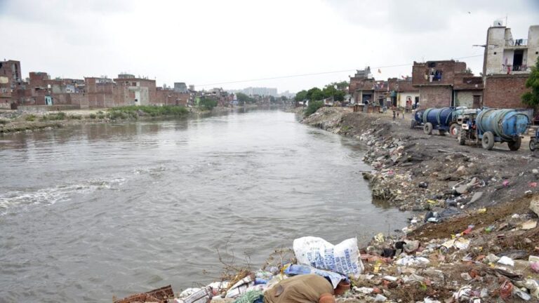 Hindon river