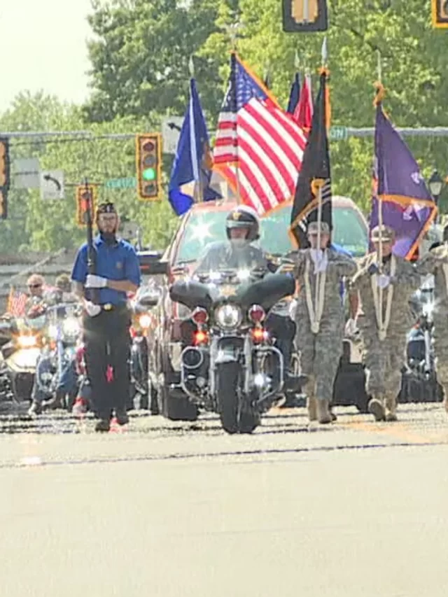 cropped-4d1124a3-fe5d-48e7-8fba-dff10d43466c-jumbo9x16_parade2-scaled-1.webp