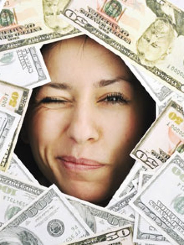 j24BL9yfRWWOURk4C9HV_surrounded-by-money