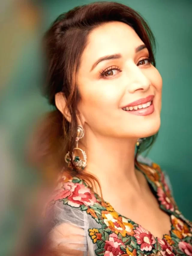 cropped-madhuri-dixit-photo-instagram-1155453.webp